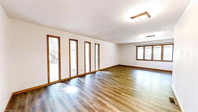 167 Overlook Drive, Advance, NC 27006