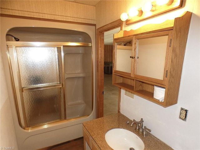 167 Overlook Drive, Advance, NC 27006
