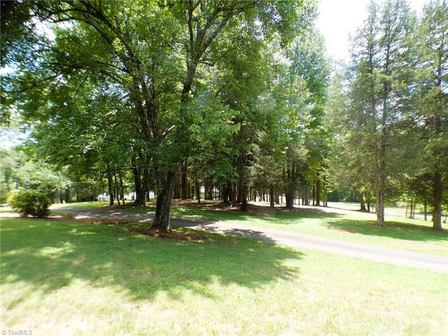 167 Overlook Drive, Advance, NC 27006