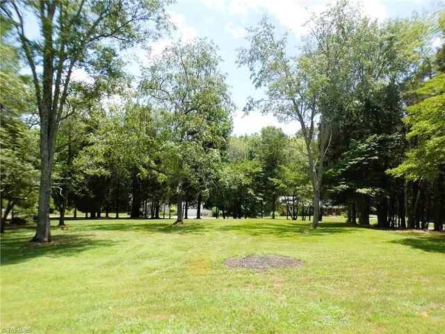 167 Overlook Drive, Advance, NC 27006