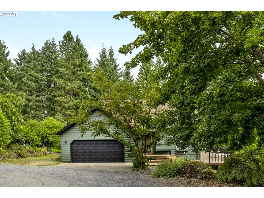 10623 Ne FOX FARM Rd, Dundee, OR 97115