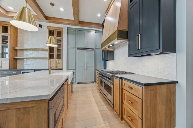 2447 Lakewood Pointe, Seabrook, TX 77586