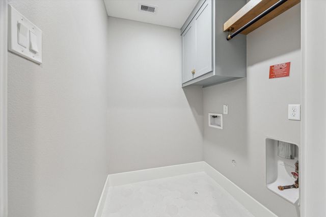 2447 Lakewood Pointe, Seabrook, TX 77586