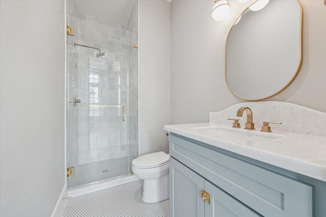 2447 Lakewood Pointe, Seabrook, TX 77586