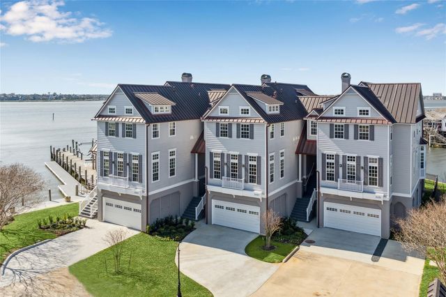 2447 Lakewood Pointe, Seabrook, TX 77586