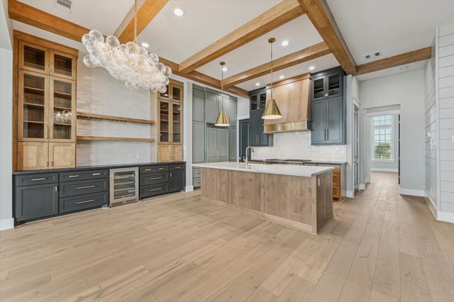 2447 Lakewood Pointe, Seabrook, TX 77586