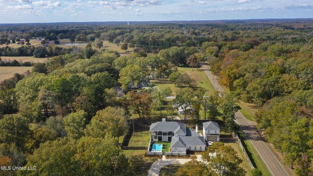 101 Saddle Creek Cove, Canton, MS 39046