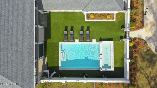 101 Saddle Creek Cove, Canton, MS 39046