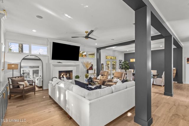 101 Saddle Creek Cove, Canton, MS 39046