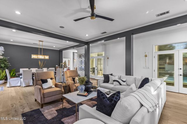 101 Saddle Creek Cove, Canton, MS 39046