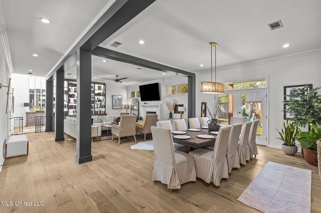 101 Saddle Creek Cove, Canton, MS 39046