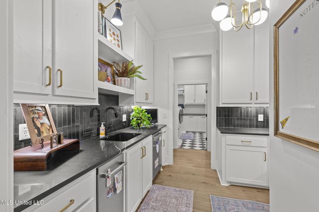 101 Saddle Creek Cove, Canton, MS 39046