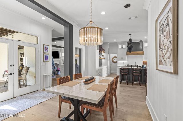 101 Saddle Creek Cove, Canton, MS 39046