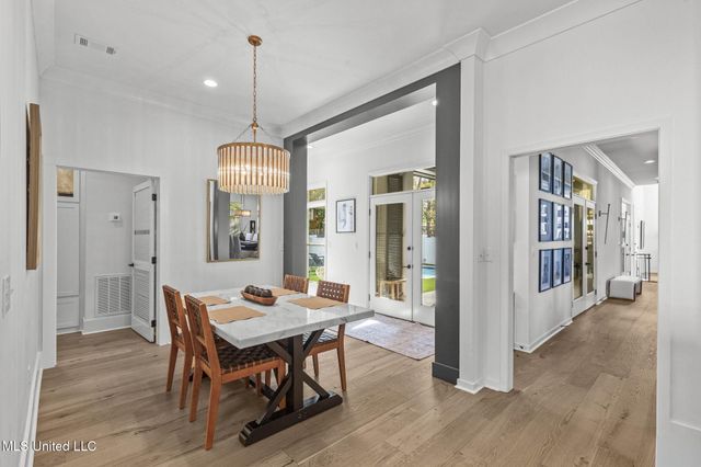 101 Saddle Creek Cove, Canton, MS 39046