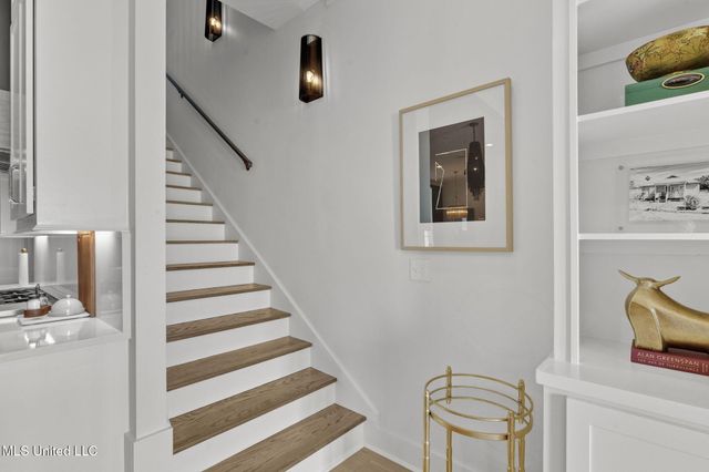 101 Saddle Creek Cove, Canton, MS 39046