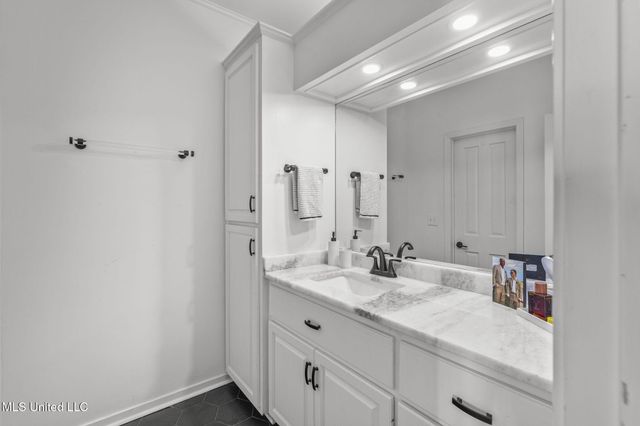 101 Saddle Creek Cove, Canton, MS 39046