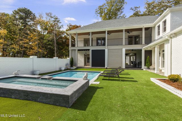 101 Saddle Creek Cove, Canton, MS 39046