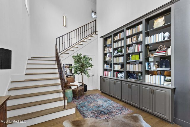 101 Saddle Creek Cove, Canton, MS 39046