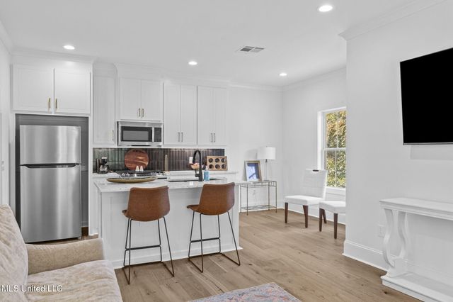 101 Saddle Creek Cove, Canton, MS 39046