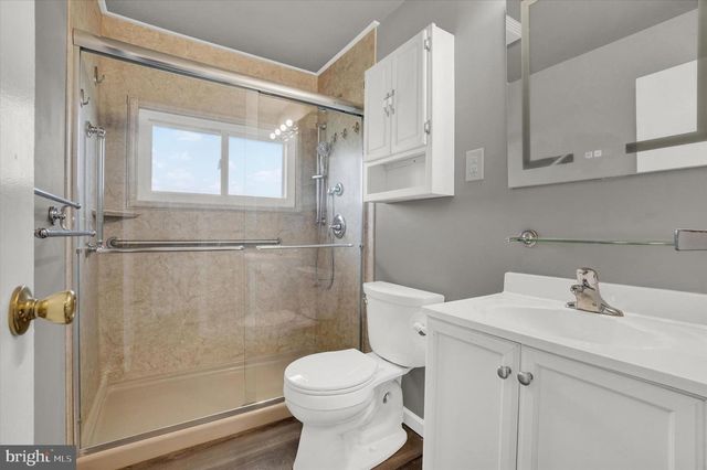 821 GUNNISON RD, York, PA 17404