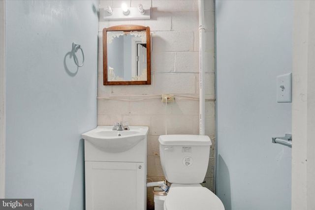 821 GUNNISON RD, York, PA 17404