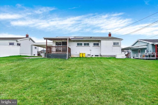 821 GUNNISON RD, York, PA 17404