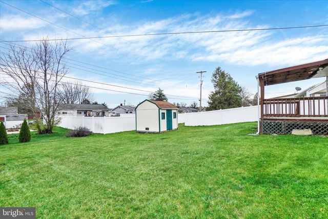 821 GUNNISON RD, York, PA 17404