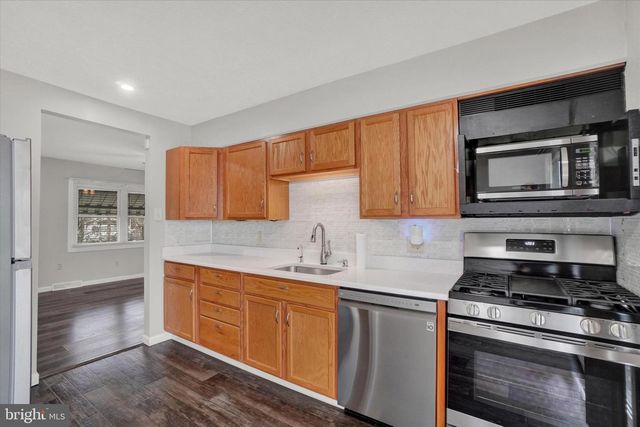 821 GUNNISON RD, York, PA 17404