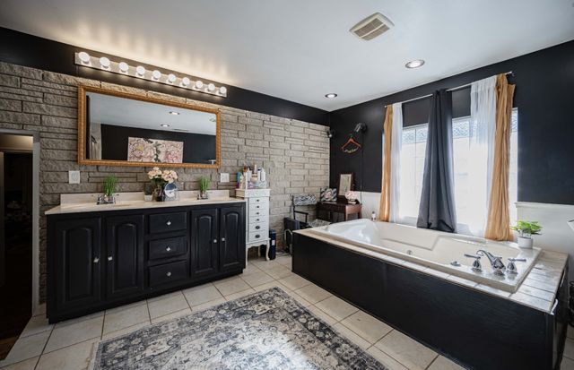 1704 3rd Ave, Manchester, TN 37355