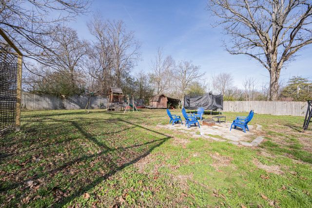 1704 3rd Ave, Manchester, TN 37355