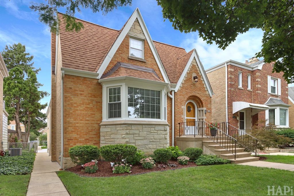 3246 N Newcastle Avenue, Chicago, IL 60634 — exterior