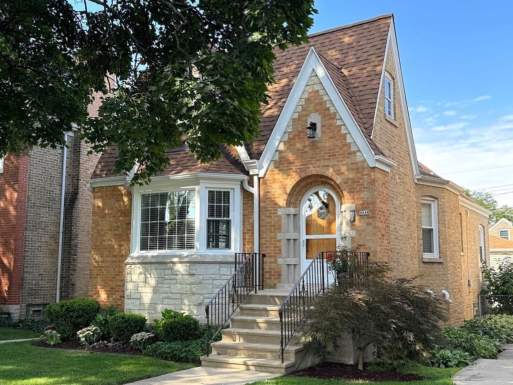 3246 N Newcastle Avenue, Chicago, IL 60634 — photo 2