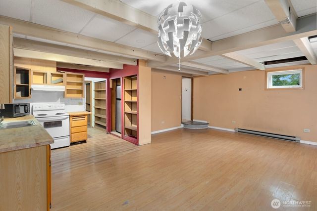 9671 41st Avenue S, Seattle, WA 98118