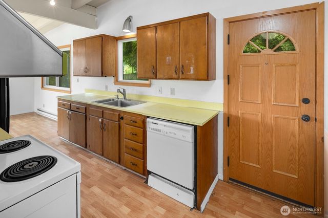 9671 41st Avenue S, Seattle, WA 98118