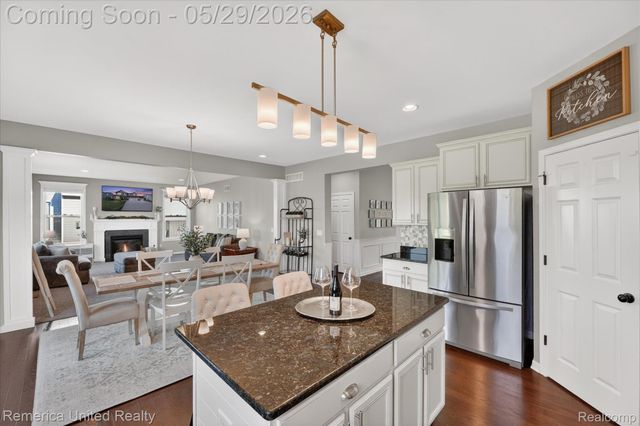 10948 Bouldercrest Drive, Green Oak Township, MI 48178