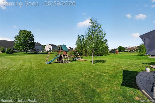 10948 Bouldercrest Drive, Green Oak Township, MI 48178