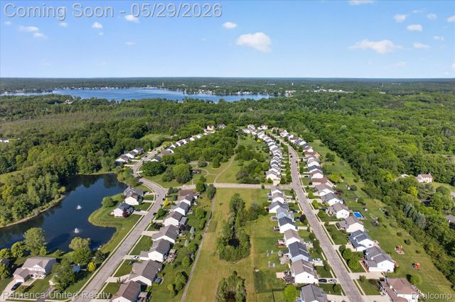 10948 Bouldercrest Drive, Green Oak Township, MI 48178