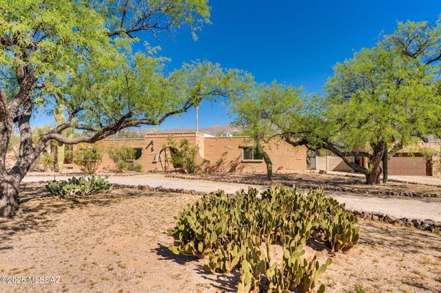 11421 E Holster Drive, Tucson, AZ 85749