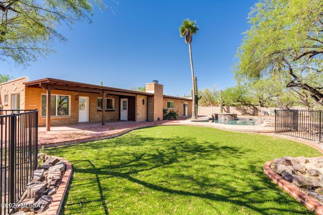 11421 E Holster Drive, Tucson, AZ 85749