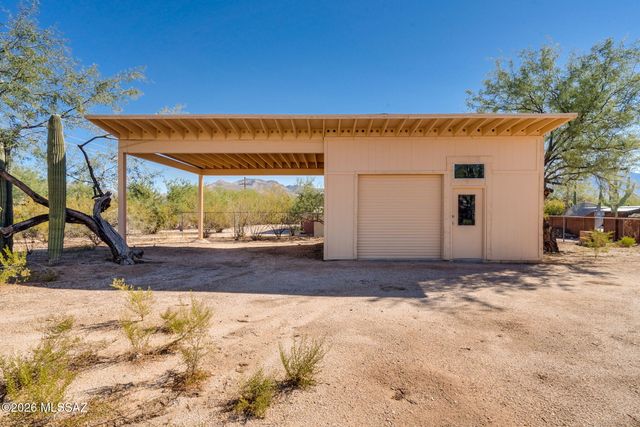 11421 E Holster Drive, Tucson, AZ 85749