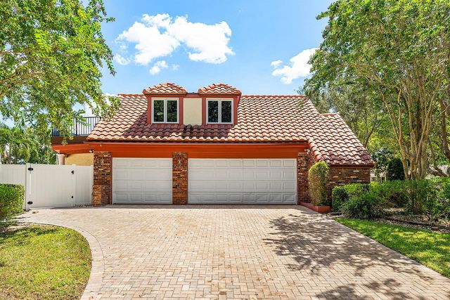 3790 Kings Way, Boca Raton, FL 33434