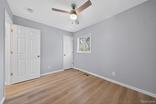 26692 Lorenz Street, Madison Heights, MI 48071