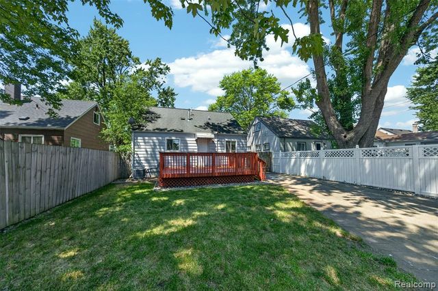 26692 Lorenz Street, Madison Heights, MI 48071