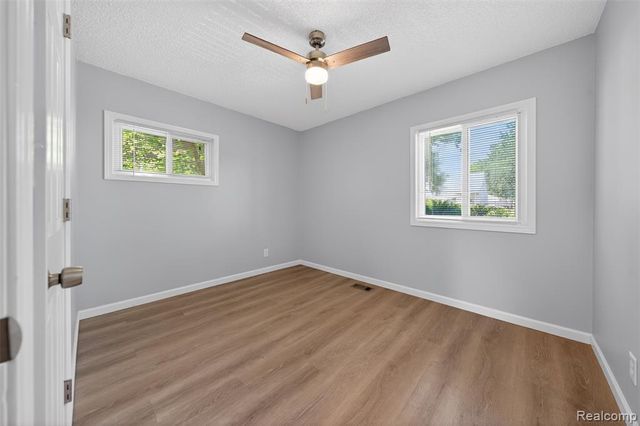 26692 Lorenz Street, Madison Heights, MI 48071