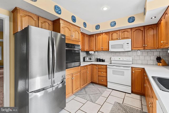 1666 BROWN AVE, Bensalem, PA 19020