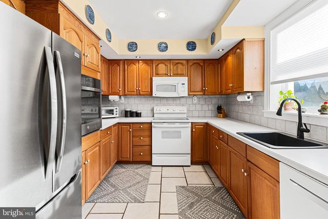 1666 BROWN AVE, Bensalem, PA 19020