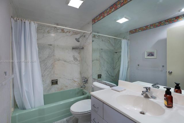 1408 Brickell Bay Drive 414, Miami, FL 33131