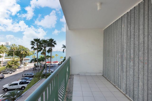 1408 Brickell Bay Drive 414, Miami, FL 33131