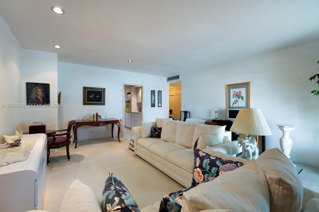 1408 Brickell Bay Drive 414, Miami, FL 33131