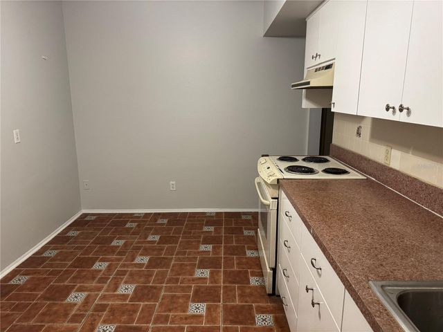 4990 80TH STREET N, St Petersburg, FL 33709